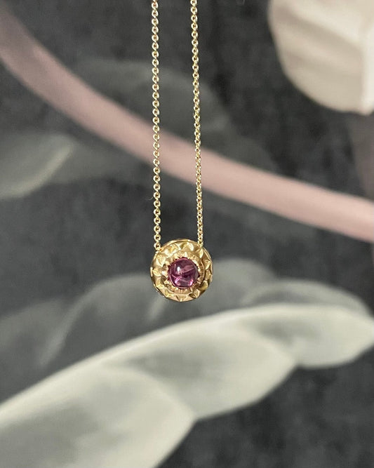 Eskel Pendant