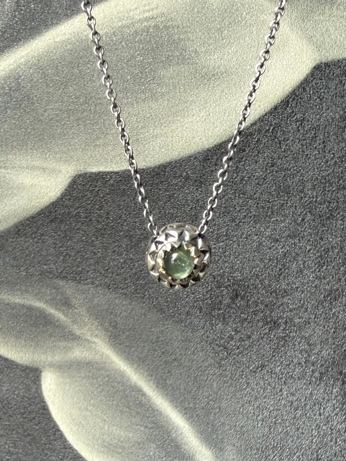 Eskel Pendant
